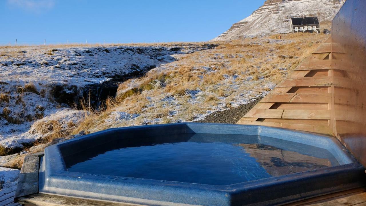 Hraunsnef Country Hotel 3*